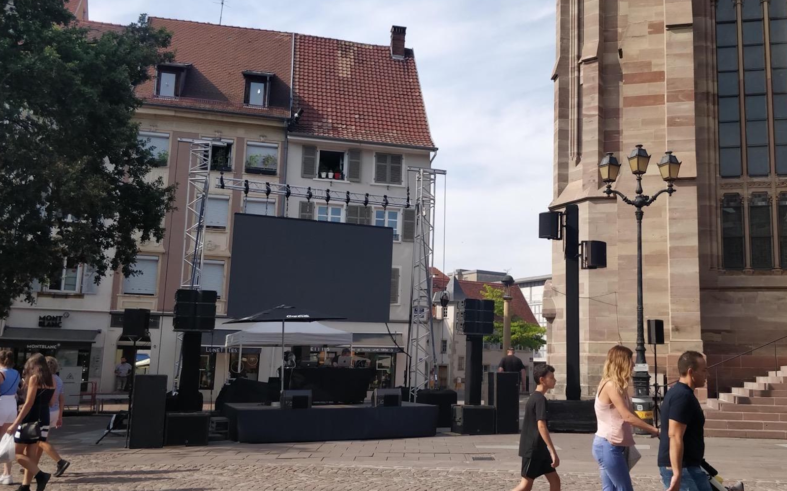 Location écran LED pour cinéma plein air à Paris